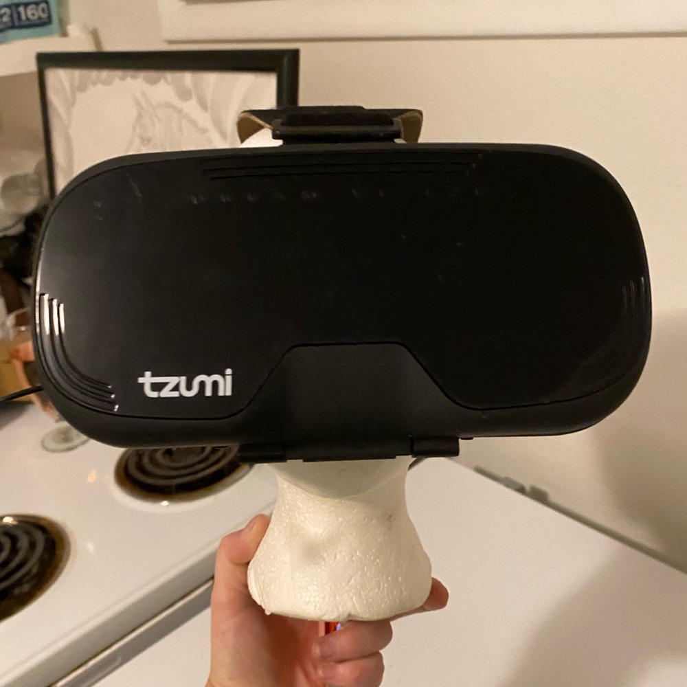 TZUMI VR GOGGLES